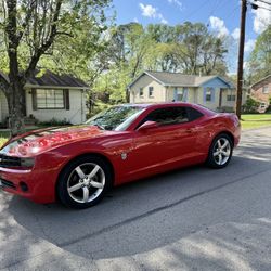 Camaro 2012 $8500 obo 