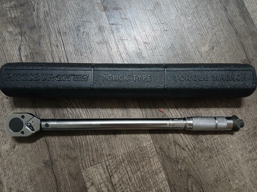 Pittsburgh Pro Click-Type Torque Wrench
