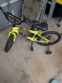 Huffy Rock It Kids Bike with Training Wheels