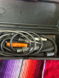 Spark plug tester