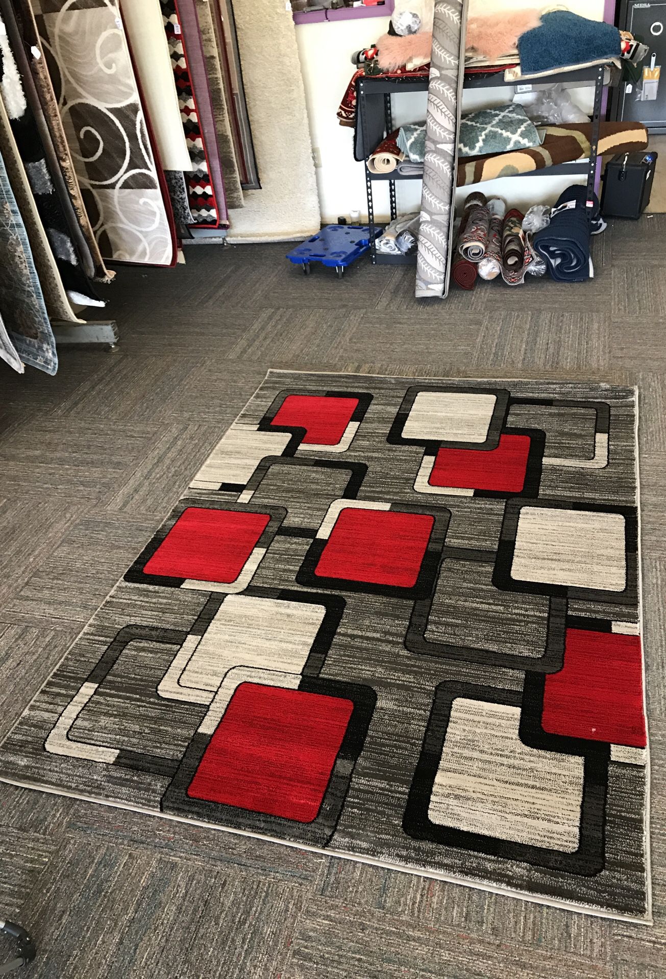 Brand New 5x7 Passion Area Rug