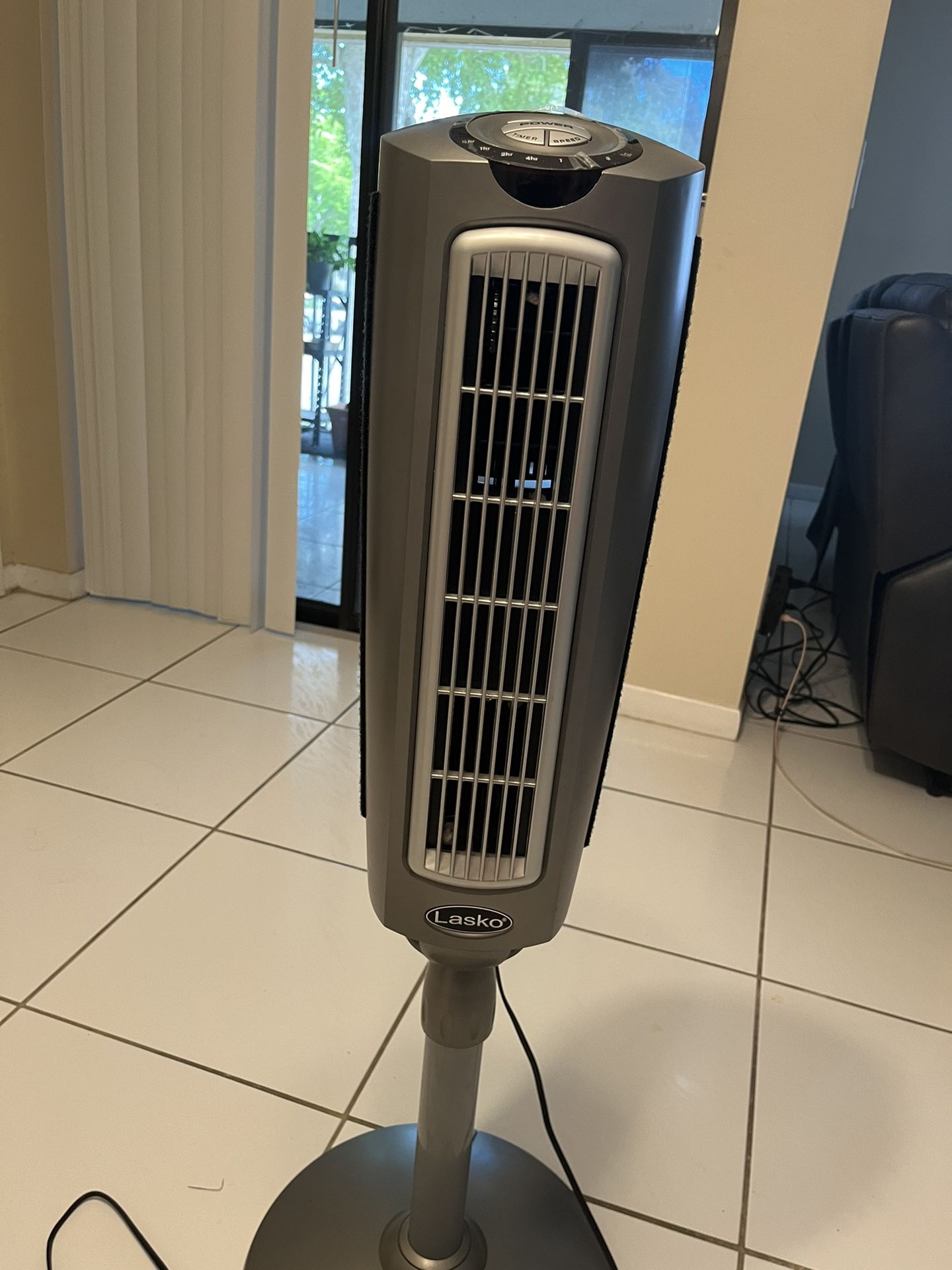 Pedestal Fan - Lasko Oscillating Pedestal Fan 