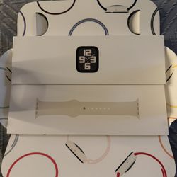 Apple Watch SE (Gen 2) 40mm Starlight