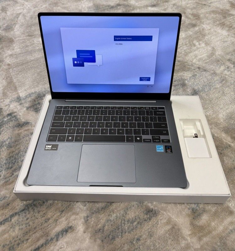 Samsung Galaxy Book4 Pro 360 16 QHD+ TOUCH 3.8 GHz Ultra 7 155H 16GB RAM 512 SSD
