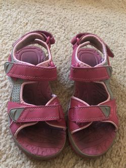 Kids sandals