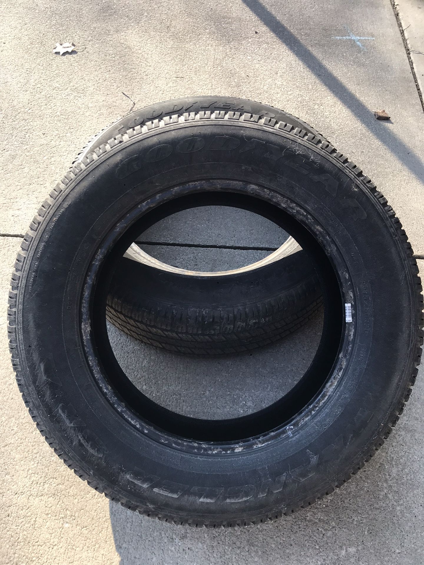 Goodyear Wrangler P275/60 R20 Two good condition Came off new Ram