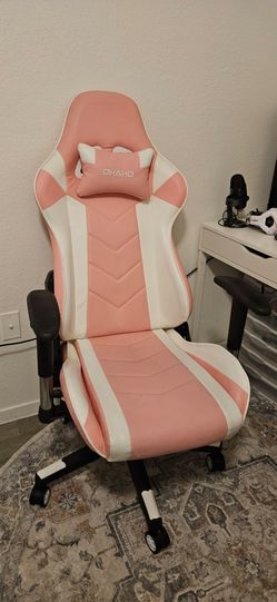 Pink gamer chair