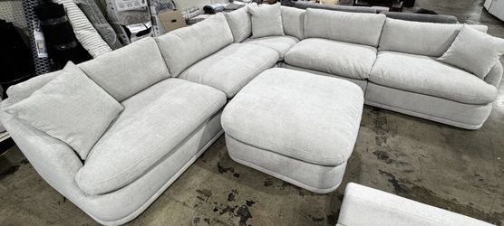 Hartley 6-Piece Fabric Modular Sectional – Display Model with Tags | $1,700