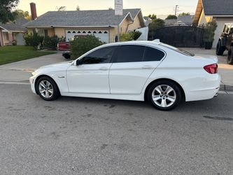 2011 BMW 528i