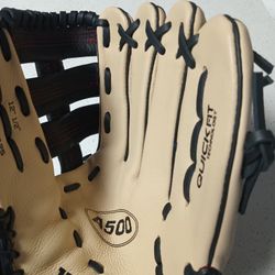 Baseball Glove Wilson. 12 -1/2 A500qyick Fit 