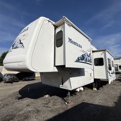 2006 Keystone Montana! 2 Slides, I Can Tow 2 U 