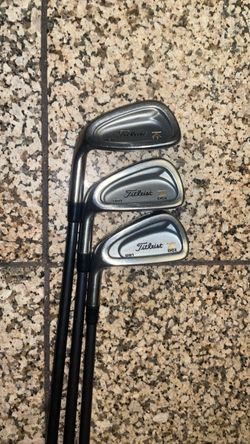 Golf club titlleist only a set off 3 but only lefty