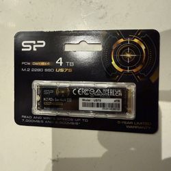 Silicon Power 4TB US75 Nvme PCIe Gen4 M.2 2280 SSD R/W Up to 7,000/6,500 MB/s, Compatible with PlayStation 5 (SP04KGBP44US7505)