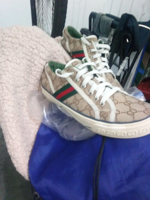 GUCCI 77 TENNI SHOES
