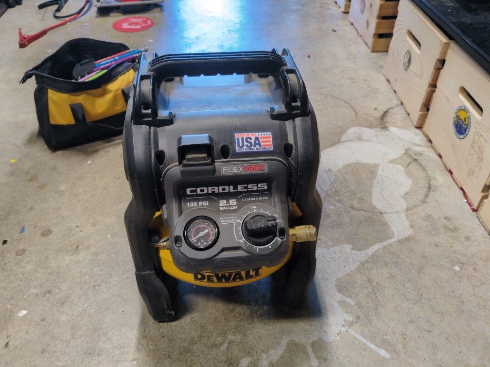 DeWalt DCC2560 FLEXVOLT AIR COMPRESSOR