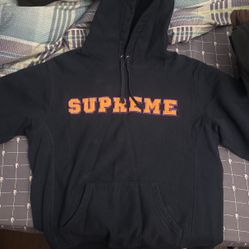 Supreme Hoodie