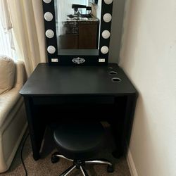 Vanity Dresser With 13 Lights! Moving Out Sale!!!