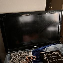 Tv -pick up only. No stand 