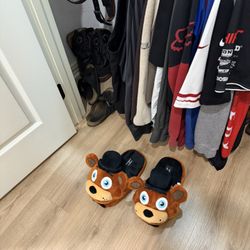 Freddy Fazbear Slippers 