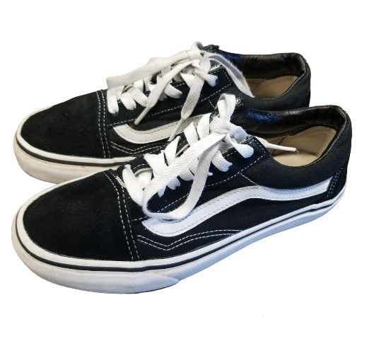 Black Van's Low $45 (Good Condition) Mens 5.5 /Women 7