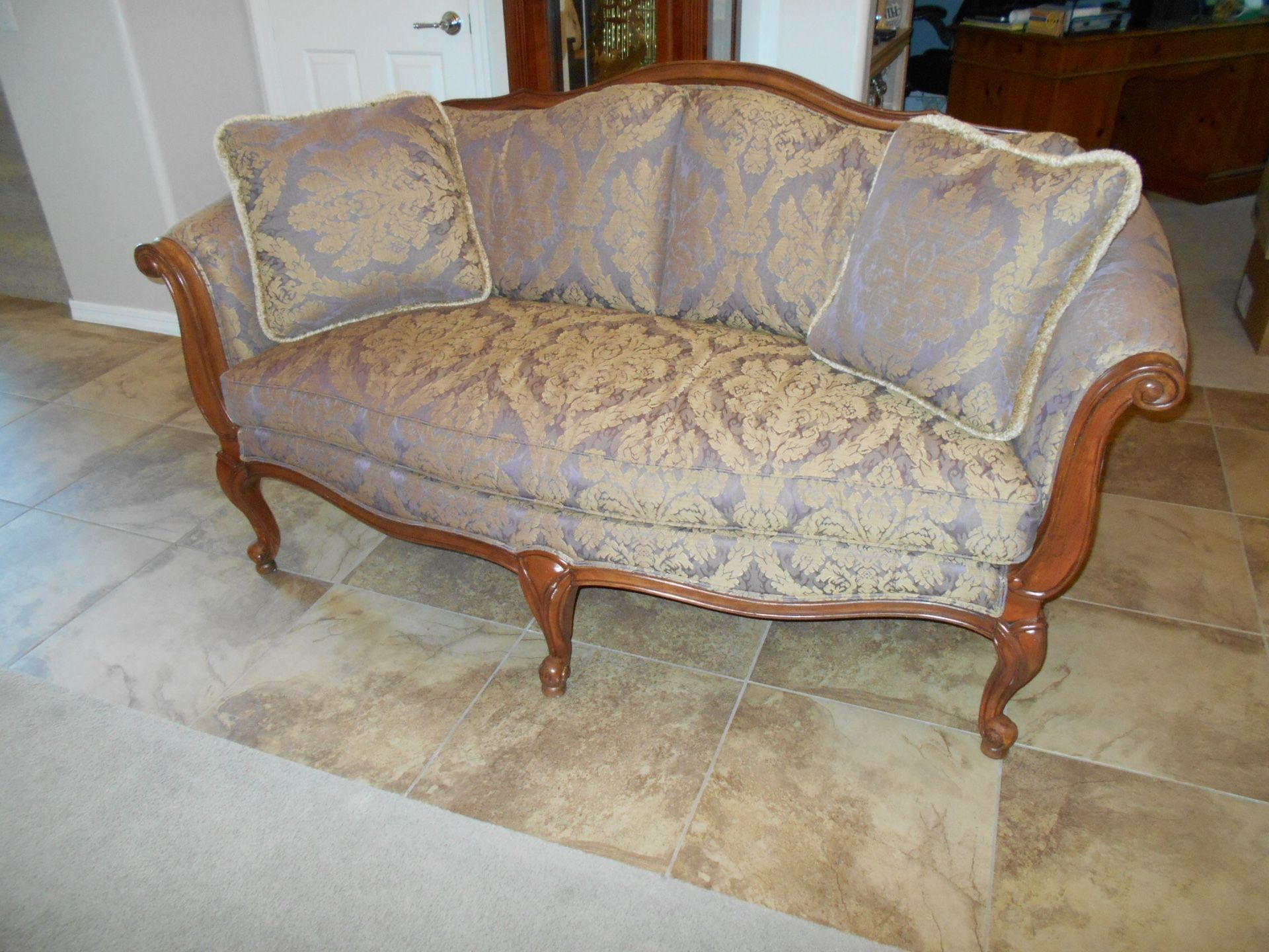 Ethan Allen Evette Settee Hump Back Loveseat