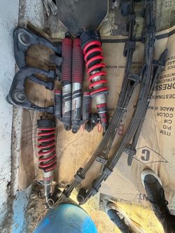 TRO Pro Coilover Shocks and Leaf Springs Set Tacoma Trd Pro 2021