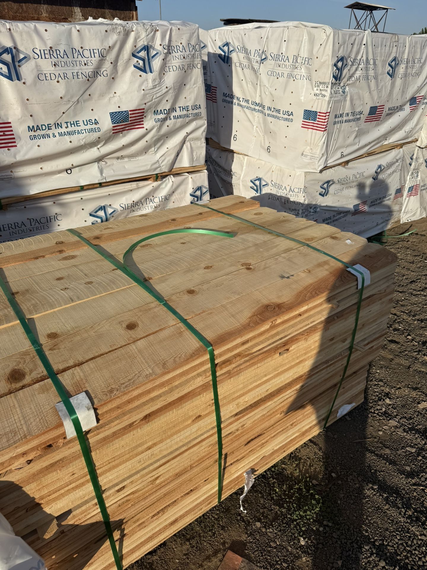 New Cedar Dog Eared Fence Pickets Bundle 