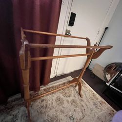 Wooden Quilt Rack 