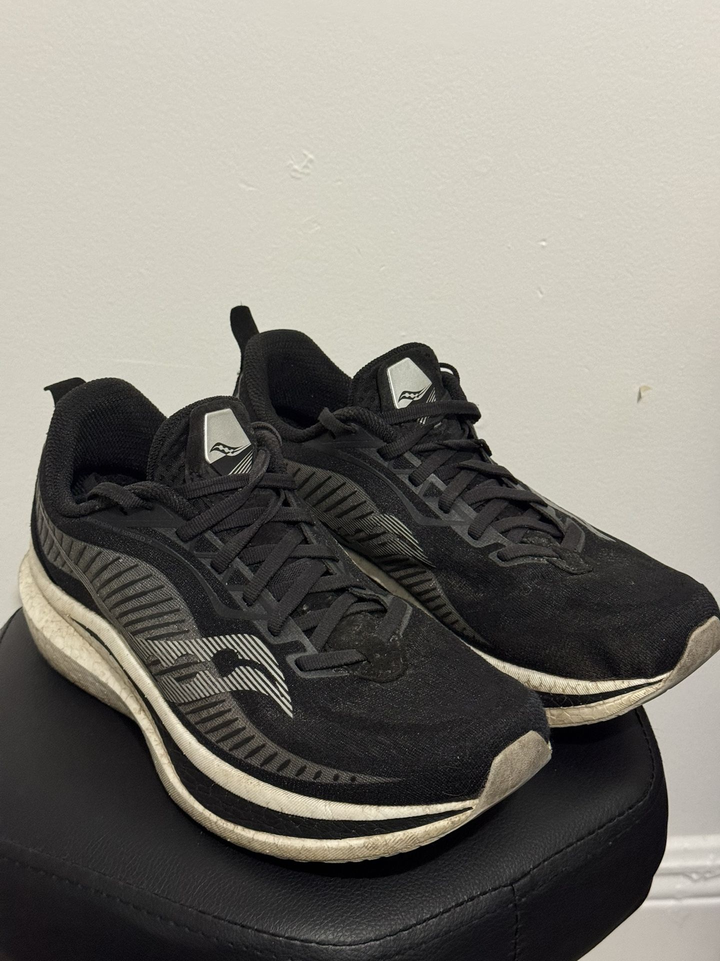 Saucony Endorphin Speed 2 - Men 9 US