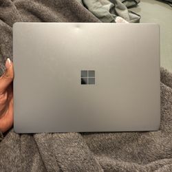Microsoft  Surface 2 laptop
