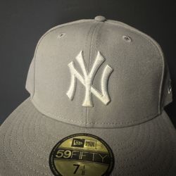 Gray New York Yankees Hat