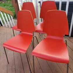 Set Of 4 IKEA Vilmar Chairs In Red