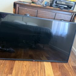 55” LG Smart TV