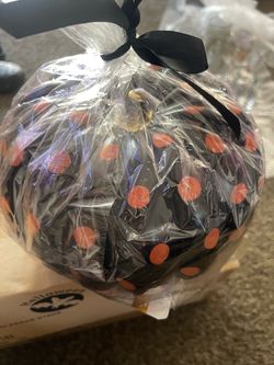 New pumpkin candle