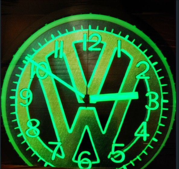 Clock VW Volkswagen Kombie Bus Bug Jetta Garage Shop Glow In The Dark Wall Clock New