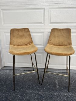 High End, Chic Bar Stools!