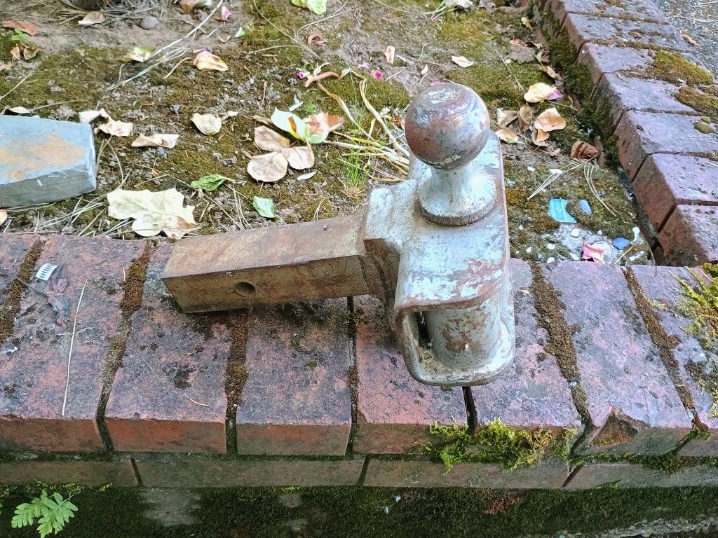 Heavy Duty Trailer Hitch