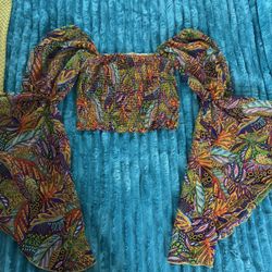 Flare Sleeved Crop Top