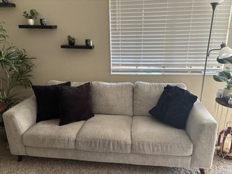 Light Gray Sofa & Loveseat Set – Excellent Condition
