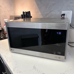 LG microwave