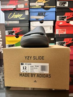 Yeezy Slide Slate Grey Size 12
