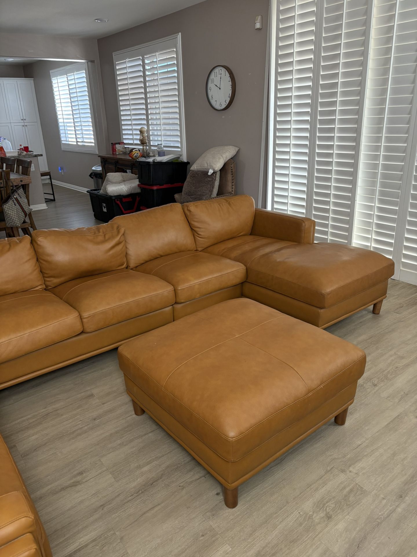 Sectional/ Couch