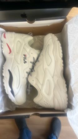Fila walking shoes