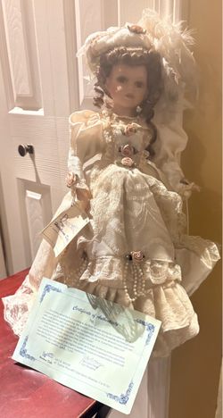 Duck House Heirloom Doll  Ina