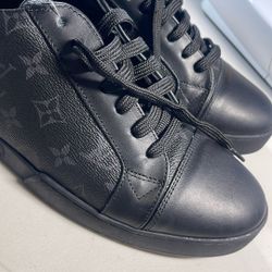 Original Louis Vuitton size 10