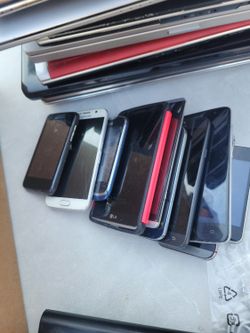Mutiple Andoroid Cellphones