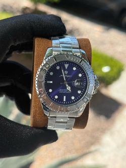 Reloj Nuevo Men's Quartz Diver Watch Blue Dial Date Luminous Steel Bracelet 3ATM
