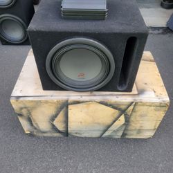 UNA BOCINA Y AMPLIFIER 