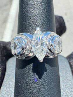18k solid white gold 3.5 CTW Marquis/ trillion/ brilliant cut Diamond lady’s ring size 7