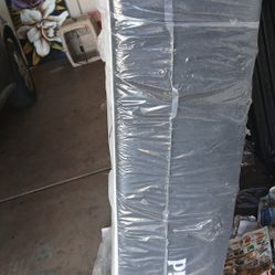 Lucid Queen Mattress 